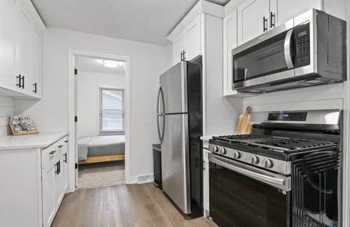 Newville Casa | NEW- Lake View Escape ~ Water Views w/ Game Room near Lake Koshkonong