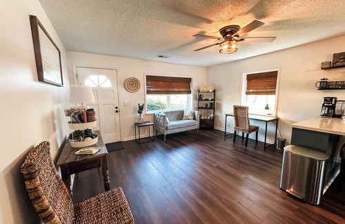Cross Casa | New! Lakefront Hideaway - Peaceful & Serene & Filled w Nature