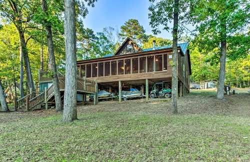 Florien Cabina | ¡NUEVO! Frente al lago Toledo Bend Cabin w / Dock & Grill!