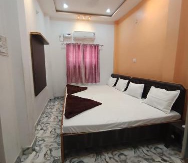 Varanasi Nagar Nigam Casa | New Lakshman Guest House