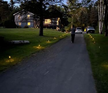 Skaneateles Casa | *NEW* Large Backyard ~ Game Room ~ Firepit ~ Lake