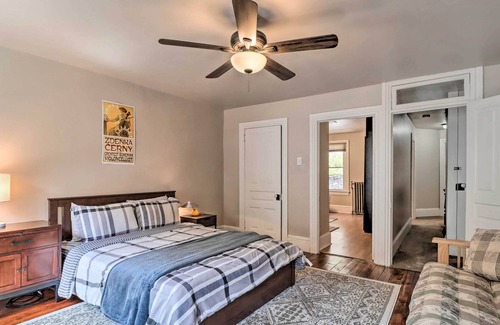 Ashfield Casa | NEW! Lehigh Gorge Townhome in Downtown Jim Thorpe!