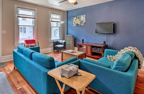 Ashfield Casa | NEW! Lehigh Gorge Townhome in Downtown Jim Thorpe!