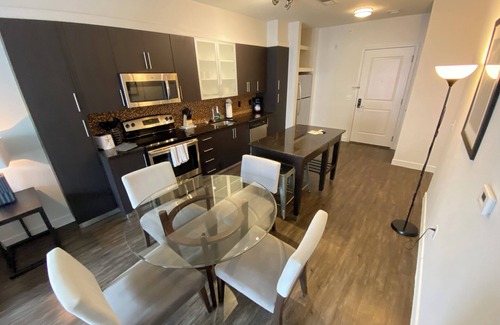 Arlington Apartamento | NEW Listing 1BR 1- FREE parking, tons of amenities, and close to DC and metro