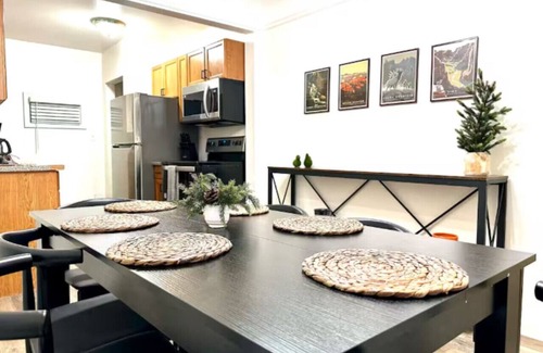 Pontiac Casa | NEW listing-20% off your booking
