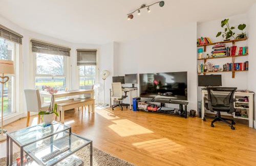 Shaftesbury Apartamento | New listing! 2BR flat with patio in Clapham Common