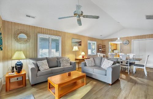 Myrtle Beach Casa | New Listing| 3BD Cottage | Steps From The Beach | Wavecrest Beach Vacations