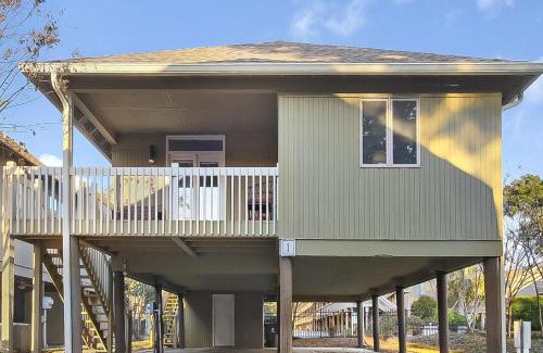 Myrtle Beach Casa | New Listing| 3BD Cottage | Steps From The Beach | Wavecrest Beach Vacations