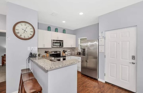 Bay Lake Casa | New listing 4 Beds / 3 Baths Lucaya Village