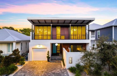 San Juan Casa | NEW Listing! 4 BR/3.5 BA, SLEEPS 10, HEATED SALT WATER POOL