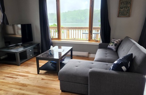 Front of Yonge Casa | New Listing - 4 season Lakefront Home on Graham Lake Mallorytown