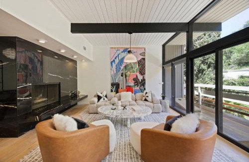 Sherman Oaks Casa | New Listing Architectural Villa by Colby & Conrad
