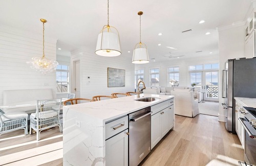Cape San Blas Casa | New Listing! Bay Views! Beach Access! Garage! Outdoor Shower! Balconies!