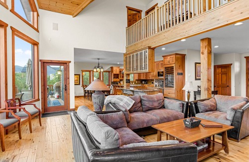Panguitch Cabina | New Listing! Bryce Luxury Lodge