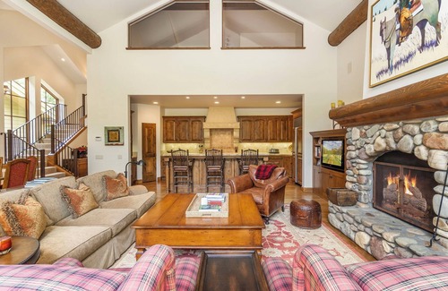 Ketchum Casa | New Listing! Central Park Townhome Minutes to Downtown, Trails and River Run