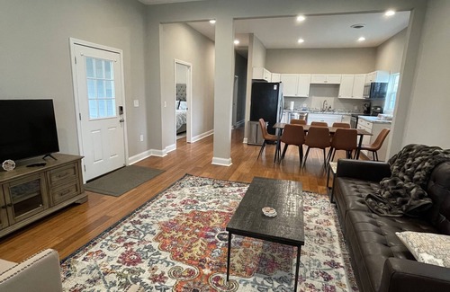 Zionsville Casa | NEW LISTING Charming Country Home Near Grand Park and Downtown Zionsville
