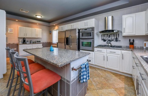 Opal Casa | New Listing Close To Beach Jacuzzi Villa