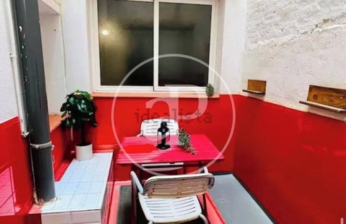 Barrio del Carmen Apartamento | NEW Listing. Cozy apartment with Terrace in the Historical Downtown Valencia