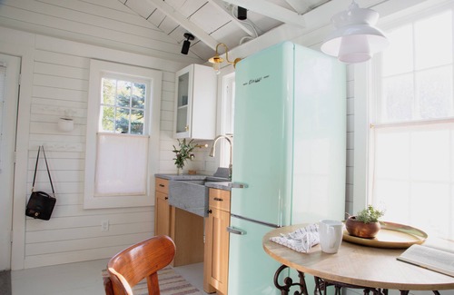 West Chatham Cabaña | New listing! Cozy, fresh and clean 1-bedroom cottage with Pond access in Chatham