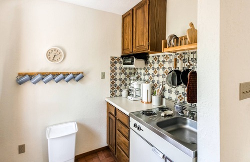 Angel Fire Casa | New listing! Cozy home in secluded location w/ loft & gorgeous scenery!