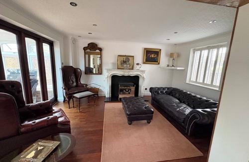 Hammerpot Casa | New listing .Delightful 5 bedroom house. Near Ham Manor Golf course Angmering.