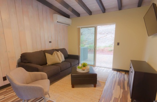 Sedona Apartamento | NEW LISTING! Destination Oak Creek 7 by RedAwning