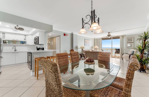 Aquarius Oceanfront Condominio | New listing! Direct oceanfront condo with private balcony overlooking the pool and beach