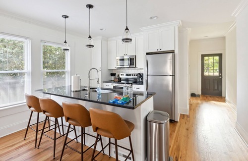 Dunean Casa | NEW LISTING! Downtown Delight: Cozy & Pet-Friendly Retreat by RedAwning
