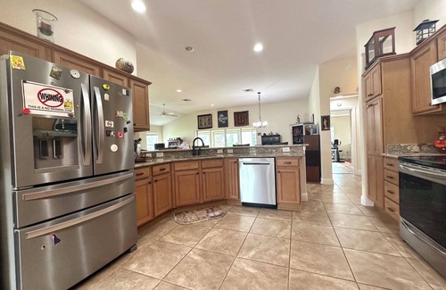 St. Charles Casa | NEW LISTING! ENCHANTING RETREAT-COMMUNITY POOL/GOLF/TENNIS-55+/NEAR BEACH/SHOPS!
