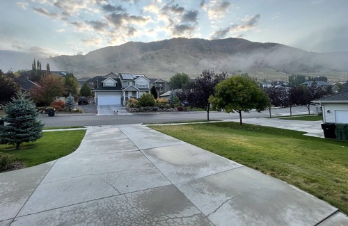 North Logan Casa | NEW LISTING! Entire Beautiful Mountain Home (3,300+ SQFT) with incredible views