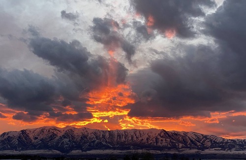 North Logan Casa | NEW LISTING! Entire Beautiful Mountain Home (3,300+ SQFT) with incredible views