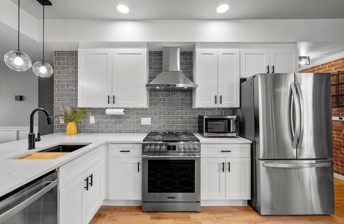 City Park West Condominio | New Listing! Luxury Meets History in Our Cheesman Park Condo