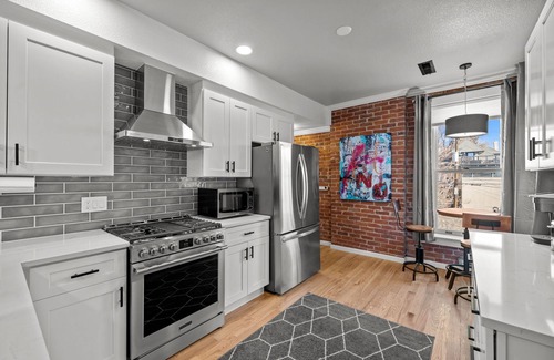 City Park West Condominio | New Listing! Luxury Meets History in Our Cheesman Park Condo