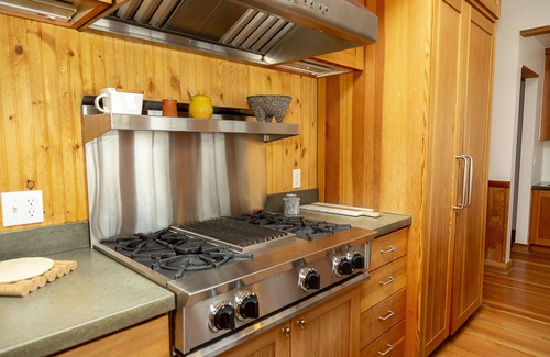 Creede Casa | New Listing! Luxury Victorian-Style Home-Gourmet Kitchen-Amazing Views-AC