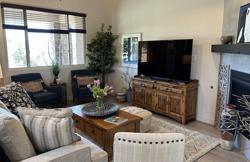 Santa Fe Casa | NEW LISTING: Modern Adobe styled sanctuary 10 minutes from downtown Santa Fe