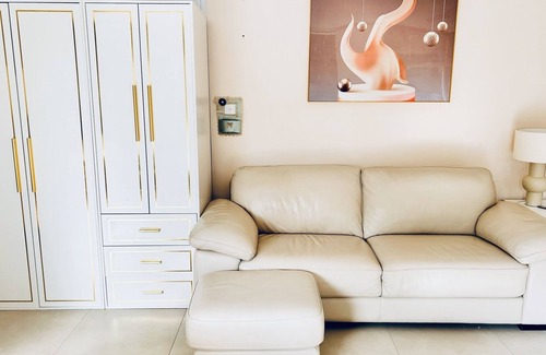 Burwood East Casa | New listing:Near deakin, tram station , kmart and coles Cozy brand new studio