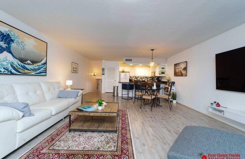 St. Augustine Condominio | NEW LISTING - Oceanfront Condo ~ Best Location!