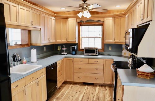 Long Neck Casa | New Listing! Osocozy. Waterfront home on the Indian River Bay. Lovely views!
