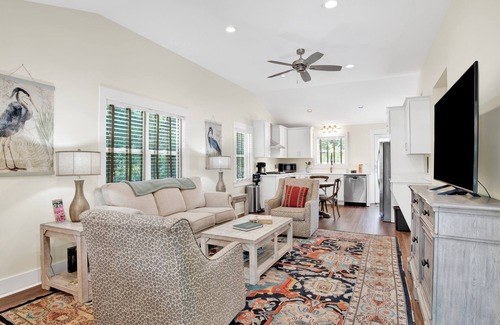 Fairhope Cabaña | NEW LISTING! Peaceful, Fairhope Cottage
