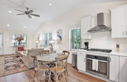Fairhope Cabaña | NEW LISTING! Peaceful, Fairhope Cottage