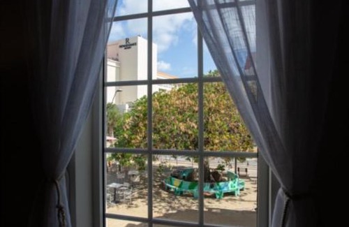 Rancho Apartamento | New Listing! Plaza Daniel Leo B
