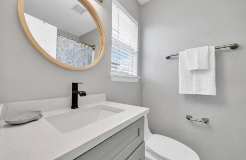 Santa Rosa Beach Casa | New Listing! Prime Location in Blue Mountain Beach