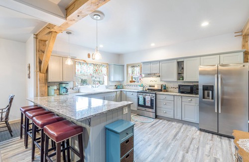 Creede Casa | New Listing! Recently Remodled - Mountain Cottage - Walk to Downtown Creede