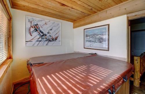 Silvercreek Casa | New Listing - Slopeside condo with Private Hot Tub