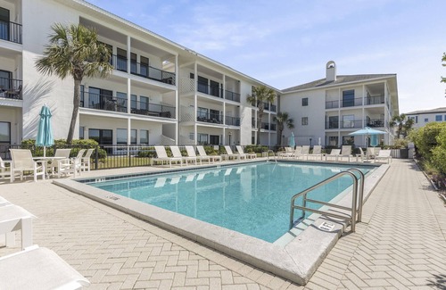 Dune Allen Beach Condominio | New Listing Specials - Palms of Dune Allen 207! Stunning 3 Bed Gulf Front!