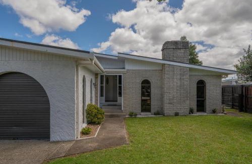 Whitianga Casa | New Listing Special - Coastal Whiti Comfort