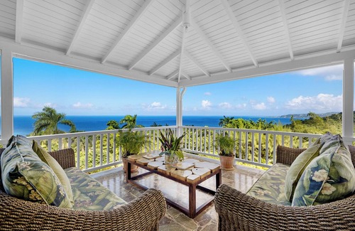 Montego Bay Villa | ¡Nuevo listado! Villa privada con majestuosas vistas al mar. Piscina. 10 minutos de playa. Wi-Fi gratis