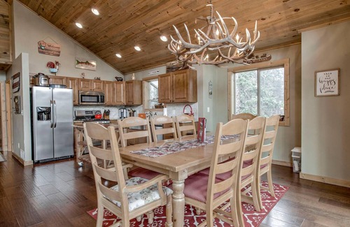 Michigan Hill Casa | New Listing! Stunning 3 Acre Park County Retreat