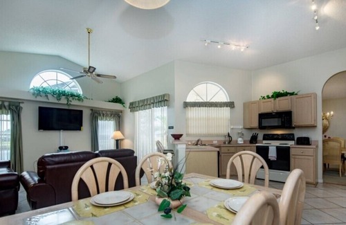 Sunridge Woods Casa | New Listing! Sunridge Woods, 7mi to Disney & 17mi to Universal - FS370170