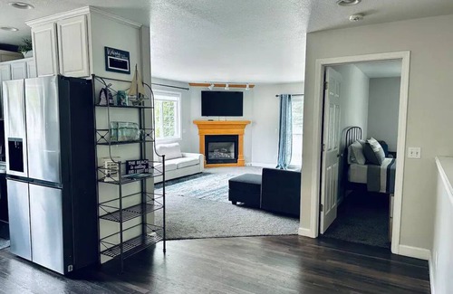 Spring Lake Apartamento | New Listing The “Lake” House
